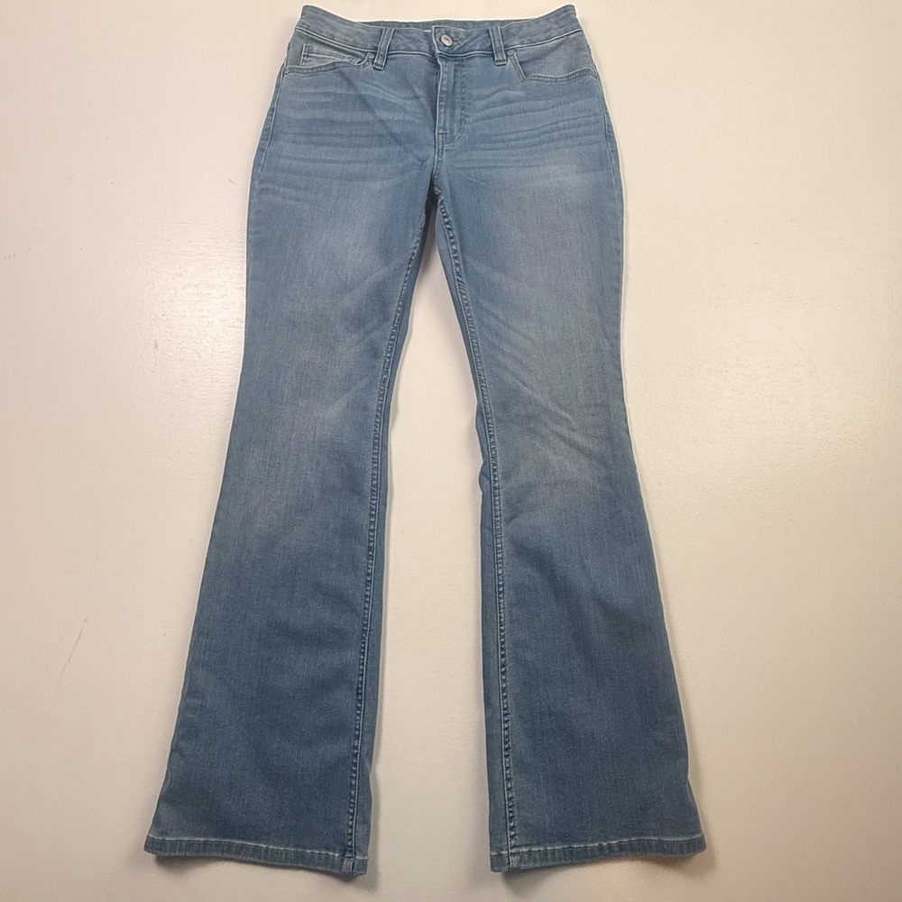 New Shyanne Women's Mid Rise Bootcut‎ Jeans Size 30/32 Light Wash Flare